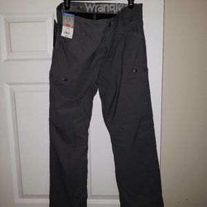 Wrangler All Terrain Gear Pant Insulated 34x30 Never Worn w Tags
